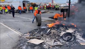 Dunkerque : les dockers du port en grève