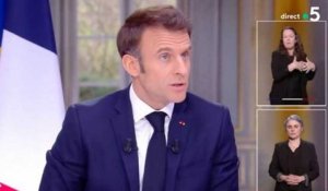 Emmanuel Macron a-t-il caché une montre à 80 000 euros en pleine interview ? Matthieu Belliard...