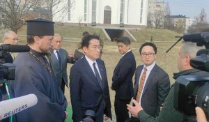 Le Premier ministre japonais Kishida visite la ville-martyre de Boutcha