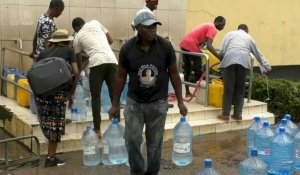 Cameroun: la course à l'eau potable à Douala