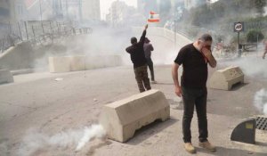 Crise économique au Liban: une manifestation dispersée à coups de gaz lacrymogène