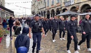 Arras : les All Blacks sont arrivés sur la place des Héros, acclamés par le public