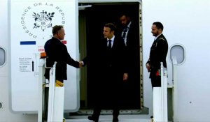 Le président français Emmanuel Macron atterrit à New Delhi pour le sommet du G20