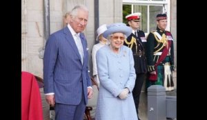 Disparition d’Elisabeth II : un an après, son fils Charles III lui rend hommage