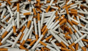 VIDÉO. Le gouvernement envisage d’augmenter le prix du paquet de cigarettes à 12 euros
