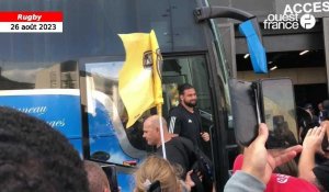 VIDÉO - Rugby. Les supporters rochelais encouragent leurs joueurs à l’arrivée à Angers