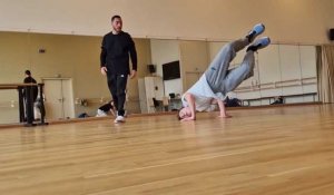 Le breakdancer amiénois Kamil Bousselham prépare son spectacle à Abbeville