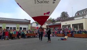 Les écoles de Péronne découvrent la montgolfière
