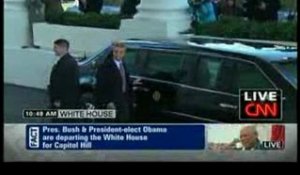 Les présidents Bush et Obama en route pour le Capitole