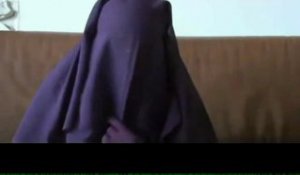 "Il y a des femmes derrière la burqa" (extrait 2)