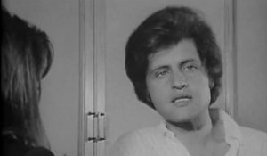 Joe Dassin chez lui avant l'Olympia