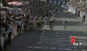 Tour de France chute de Laurent Jalabert - Archive vidéo INA