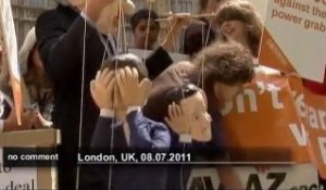 Manifestation Anti-Murdoch à Londres - no comment