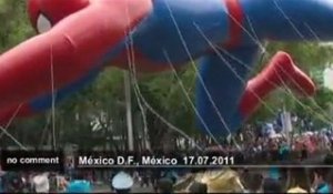 Mexico fête l'été avec une parade - no comment