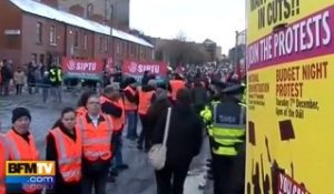50 000 Irlandais manifestent contre la rigueur