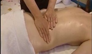 Massage Dorsal : Etape 3 / Les ciseaux