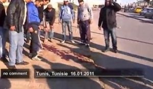 Les tunisiens s'organisent pour se défendre - no comment
