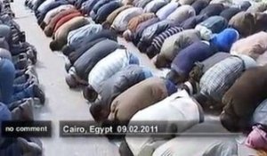 Prière sur la place Tahrir - no comment