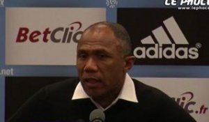 OM-PSG : la réaction de l'entraîneur parisien A. Kombouare