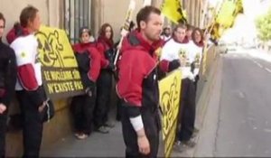 Greenpeace se mobilise devant le tribunal de Cherbourg