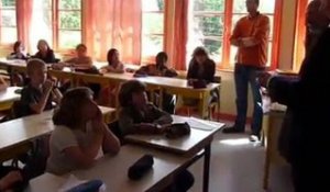 Avranches : danse contre l'esclavage à l'école Pierre Mendès France