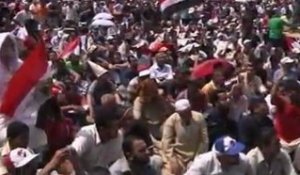 Place Tahrir: pas question pour les Egyptiens de lâcher...