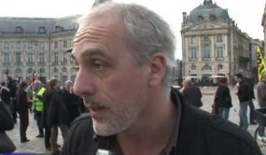 Manifestation à Bordeaux contre les annonces "anti-fraudes" de Sarkozy