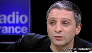 Xavier Bertrand veut rassembler la "famille centriste" (Radio France Politique)