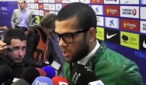 Dani Alves tacle Mourinho sur l'arbitrage