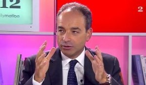 "Sarkozy baisse un impôt et le neutralise par un autre"
