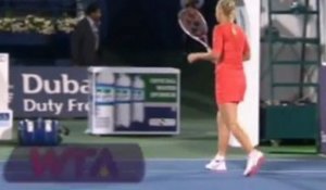 WTA – Dubai : Wozniacki b. Ivanovic (6-3 ; 7-5)