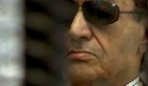 Egypte : Moubarak condamné à la prison à vie