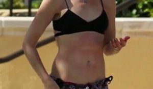 Gwen Stefani en bikini dévoile son corps musclé