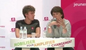 Rencontre Martine Aubry avec les Jeunes Socialistes au Universités d'été de La Rochelle