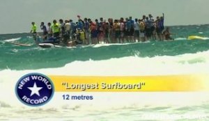 Le plus de gens sur une planche de surf - Guinness World Records 2012