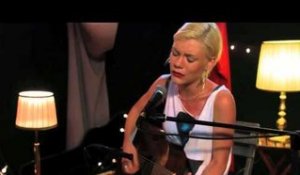 Trixie Whitley - Fourth Corner (Live @ Lowlands 2012)