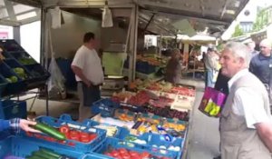 On a vendu des concombres et des tomates au marché d'Arlon