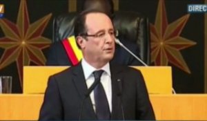 Hollande à Dakar : "Le temps de la Françafrique est révolu"