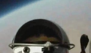 Le saut de Felix Baumgartner en caméra embarquée