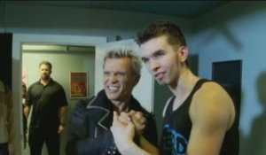 Billy Idol plays gig in Seattle for superfan's birthday