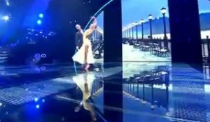 Belinda et Fabian dansent sur "singing in the rain" - Demi-finale