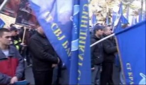 Les policiers serbes manifestent à Belgrade