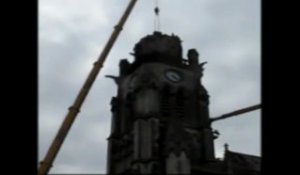 Abbeville (80) : extraction de la cloche de l'église Saint-Jacques