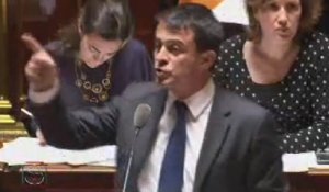 "Manif pour tous" : Valls et Charon s'écharpent au Sénat