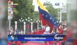 Venezuela: Maduro invoque l'esprit de Chavez