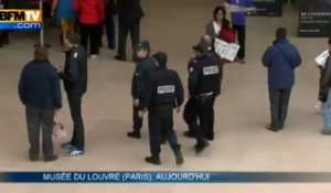 Après une grève du personnel, le Louvre rouvre en présence de policiers - 11/04