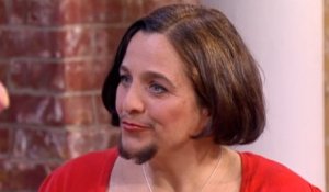 La télévision anglaise reçoit une femme à barbe !