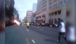 Boston : un marathonien filme l'explosion