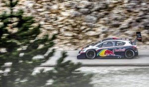 Sébastien Loeb teste la Peugeot 208 T16 au Mont Ventoux