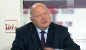 "Le Front national n'est pas un parti de gouvernement" clame André Santini